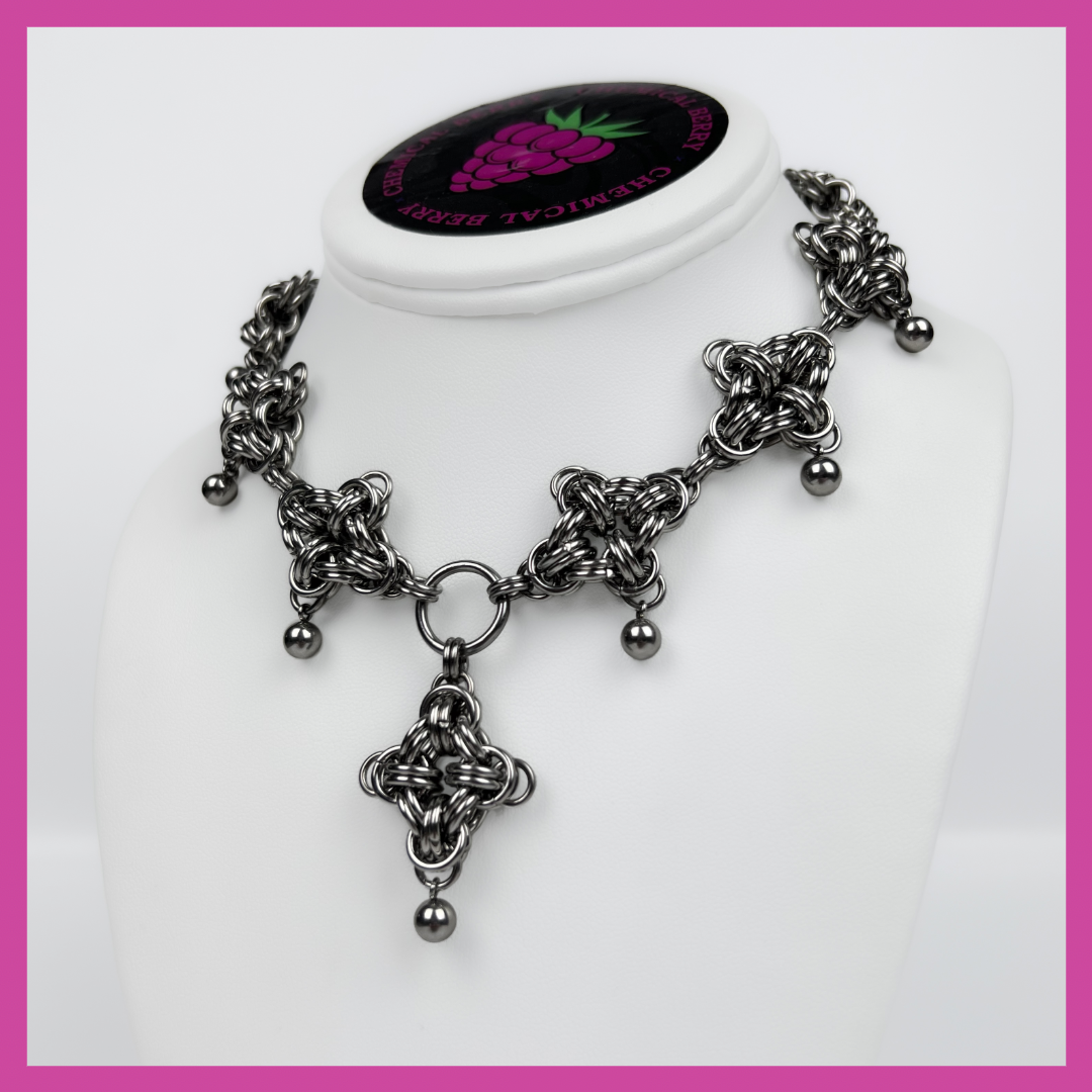 LABYRINTH | STEEL NECKLACE