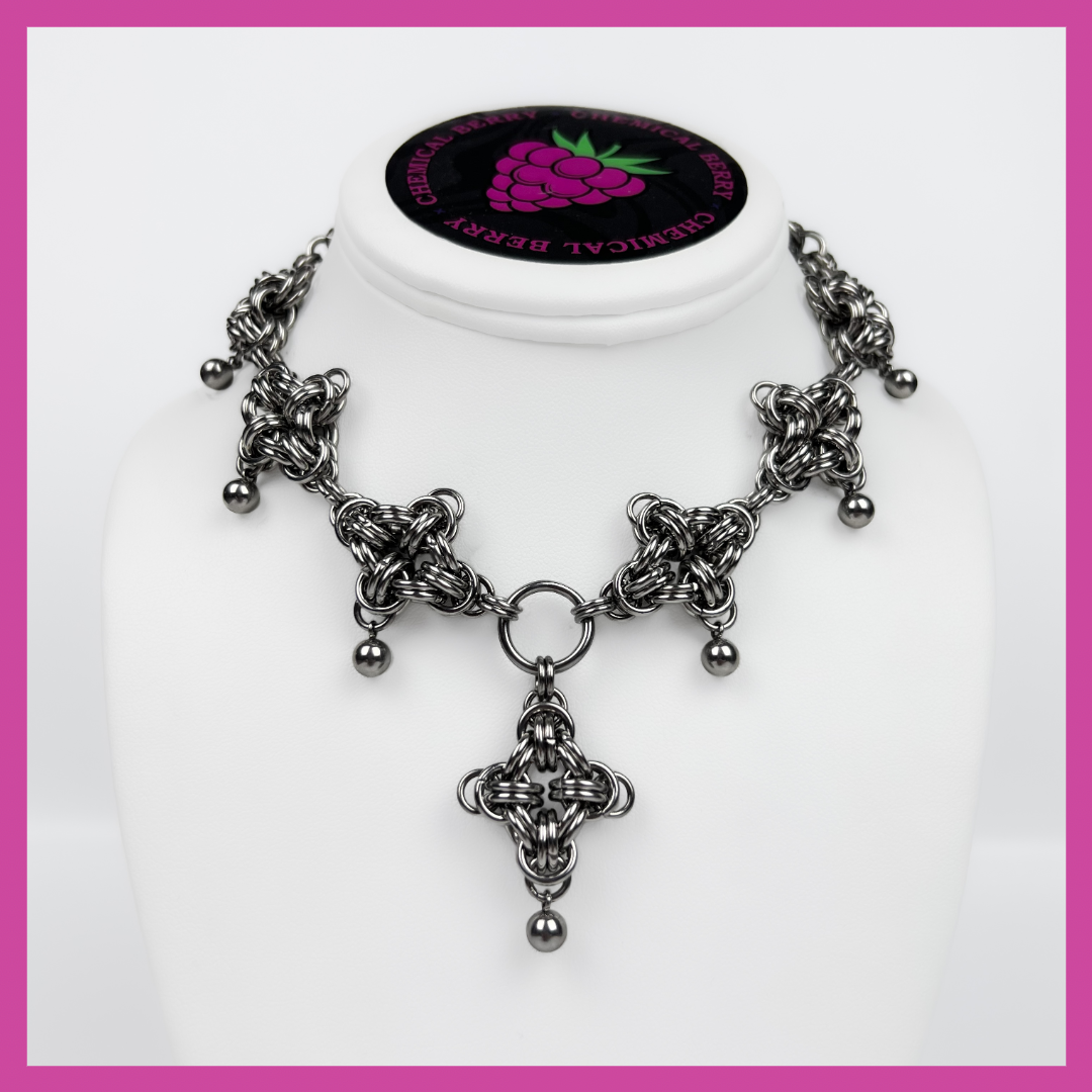 LABYRINTH | STEEL NECKLACE