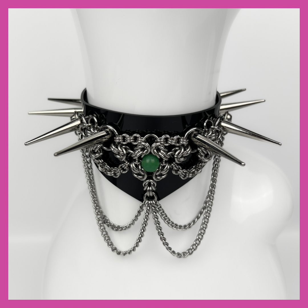 LILITH CHOKER