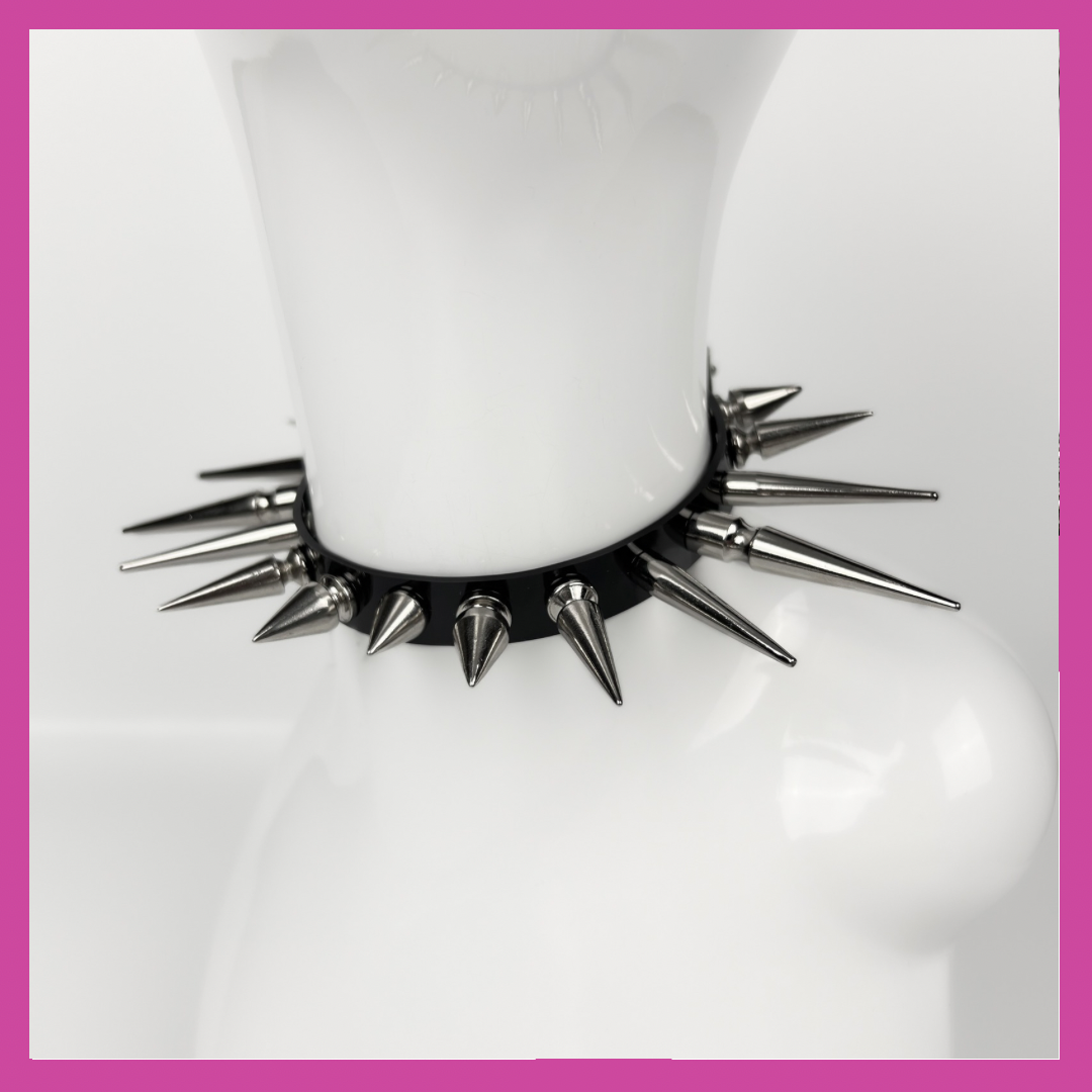 FLAIR CHOKER