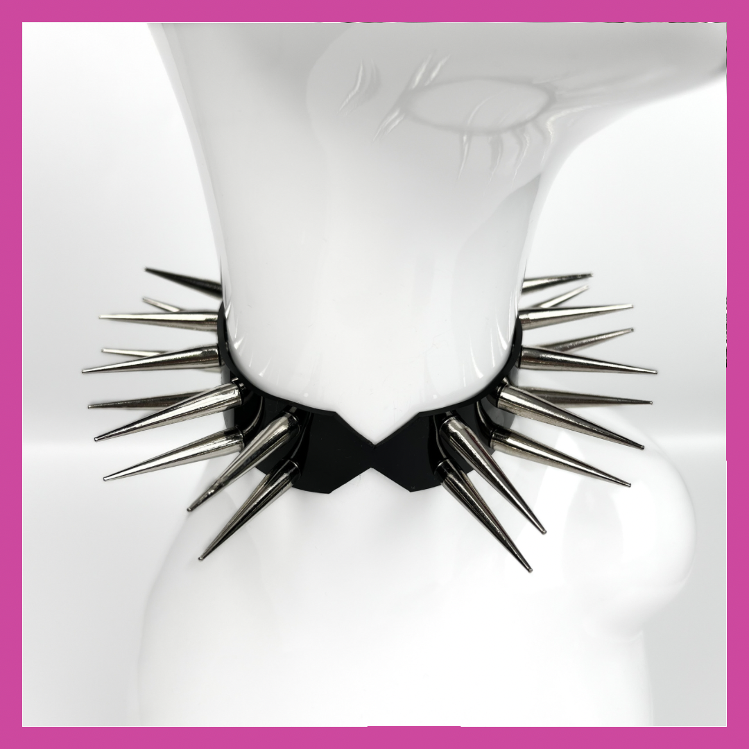 LAPEL CHOKER