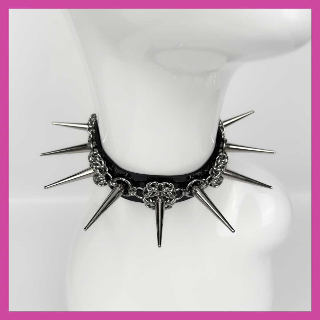 ARMOUR CHOKER